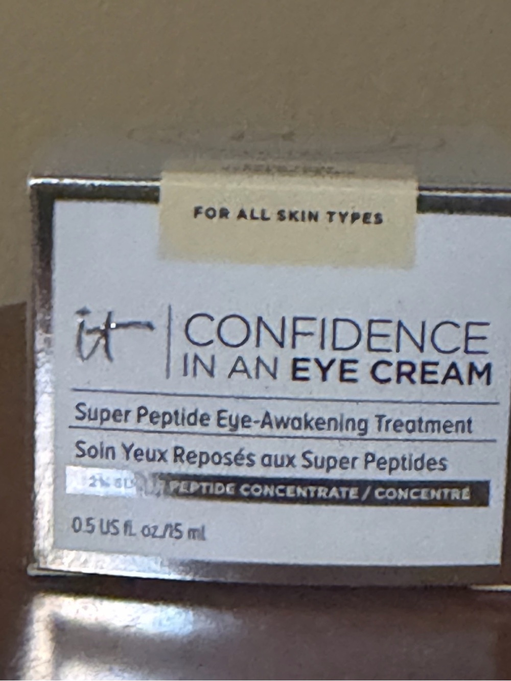 IT COSMETICS CONFIDENCE IN AN EYE CREAM ANTI-AGING PEPTIDE EYE CREAM